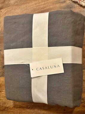 Casaluna Full/Queen Grey 100% Linen Duvet Cover Set. 2 Shams